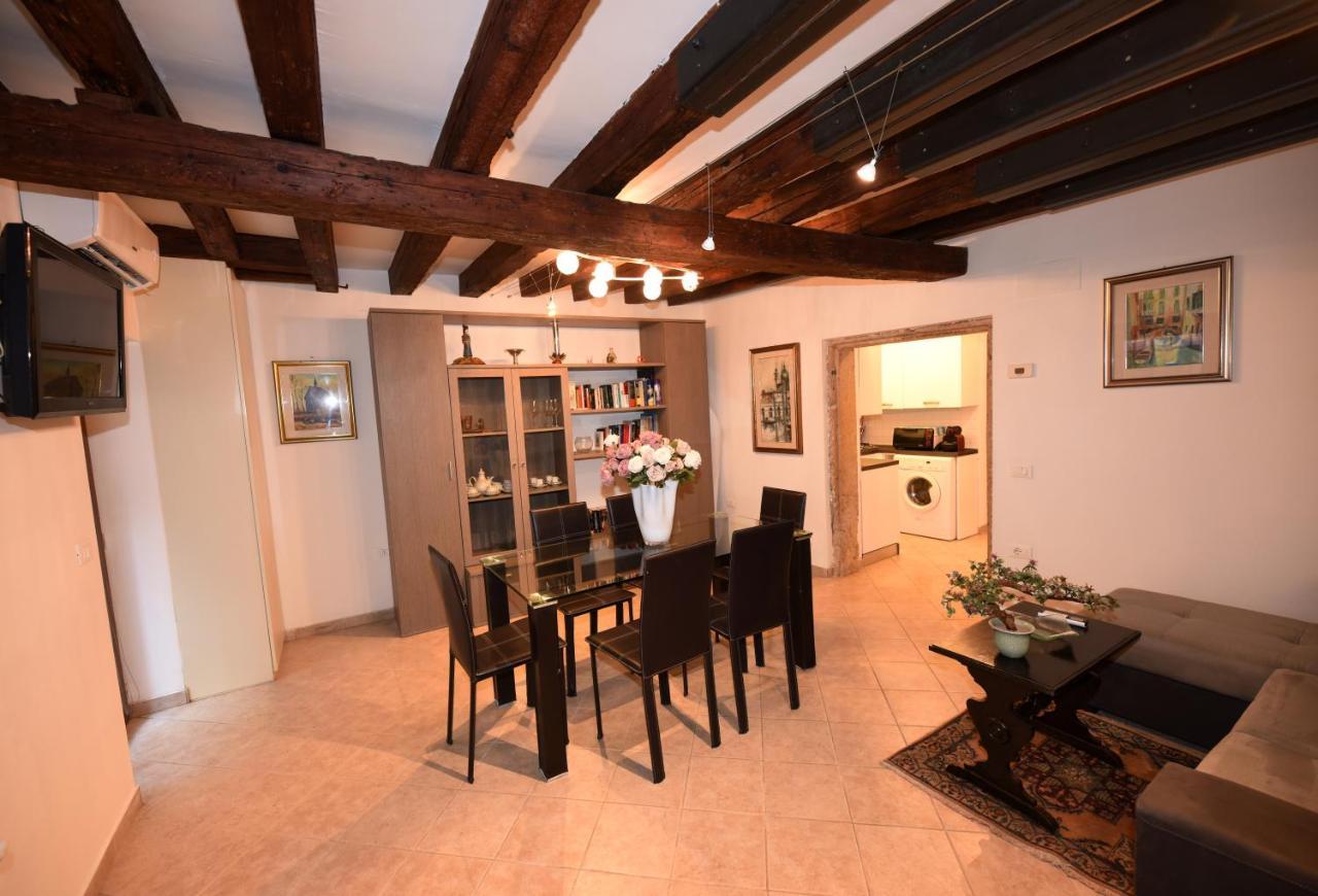 Do Pozzi Apartment เวนิส ภายนอก รูปภาพ