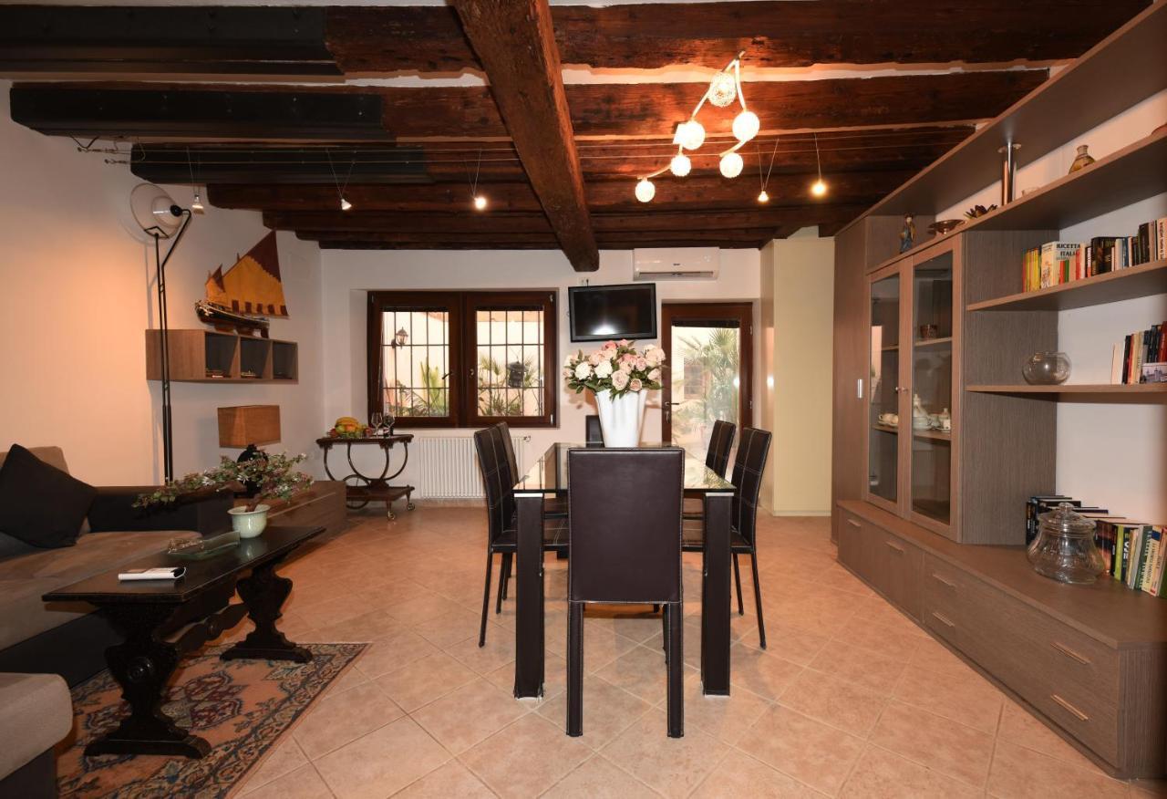 Do Pozzi Apartment เวนิส ภายนอก รูปภาพ