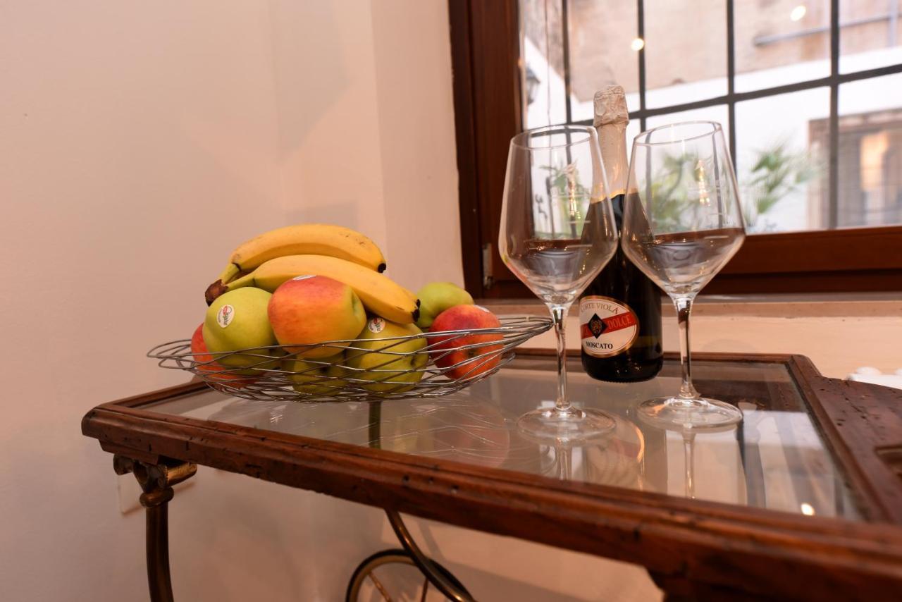 Do Pozzi Apartment เวนิส ภายนอก รูปภาพ